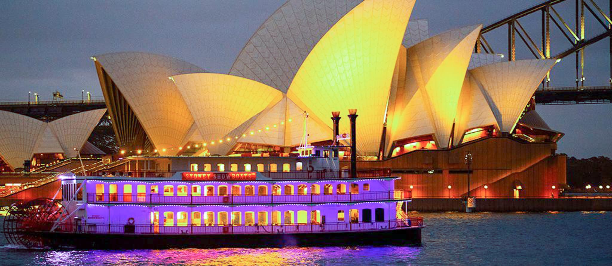 Sydney – Iconic Landmarks & Scenic Views  ✅ Sydney Showboat Dinner Cruise – A luxury night cruise with dinner & live entertainment ✅ Sydney Opera House & Harbour Bridge – Australia’s most iconic landmarks ✅ Bondi Beach – Relax & capture the beautiful coastal scenery