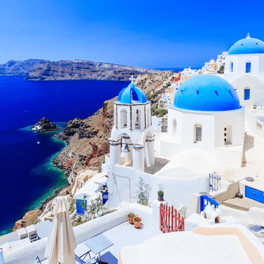 Witness the sunset from Oia in Santorini, an experience like no other. The breathtaking views of the sun dipping below the Aegean horizon is a truly mesmerizing sight, ideal for romantic escapes and photographic pursuits.