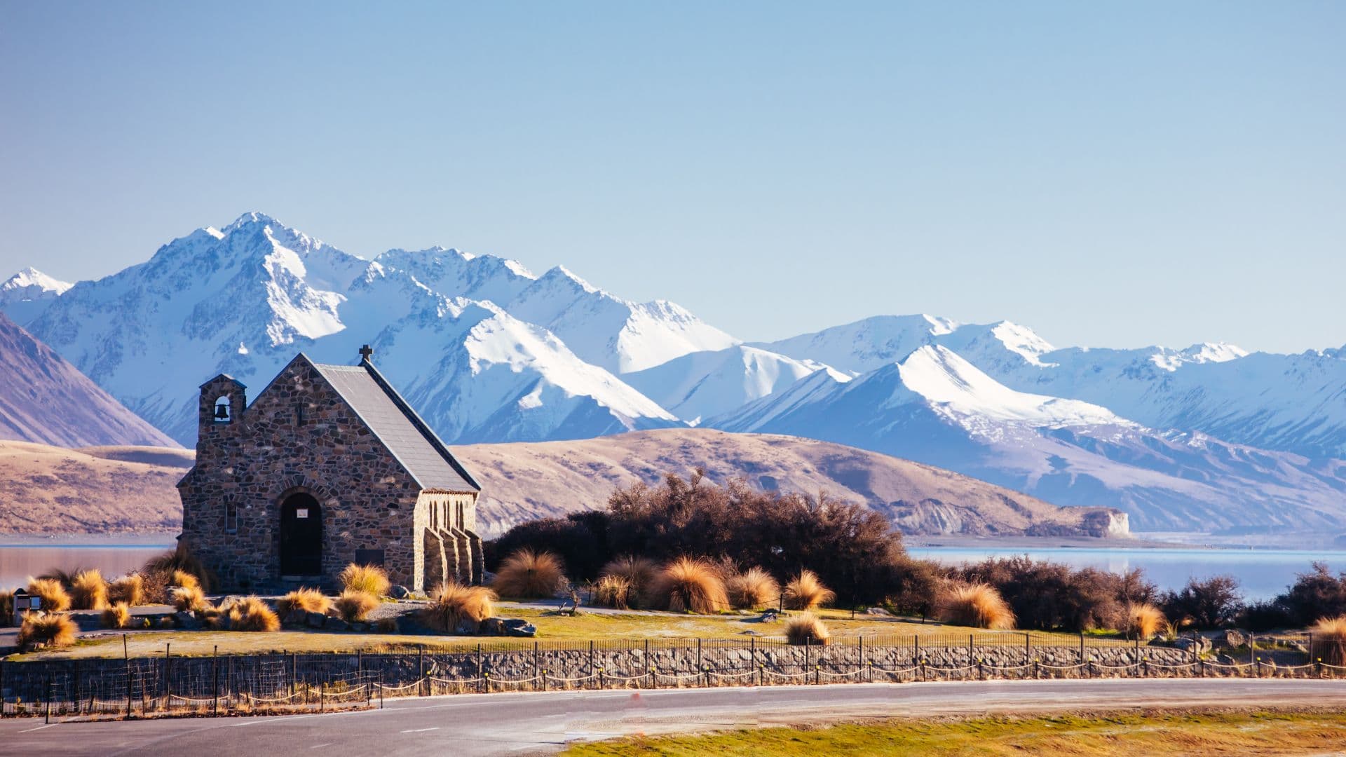 Epic 9 days New Zealand Tour Package – Milford Sound, Queenstown & Alpine Adventures