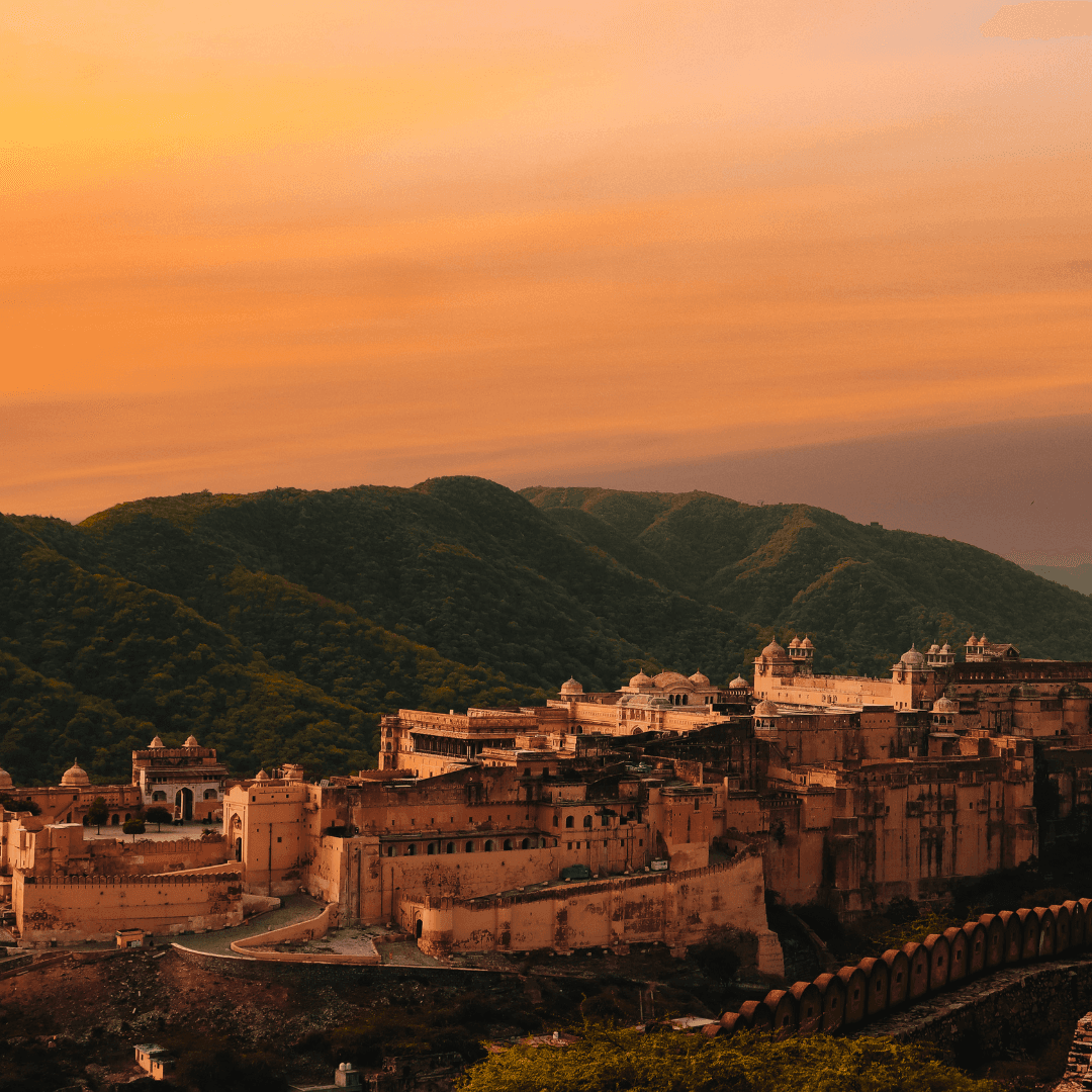 Explore the Amber Fort & Palace in Jaipur, a stunning example of Rajput architecture and history. This grandiose fort offers a glimpse into the opulent lifestyle of the Maharajas.