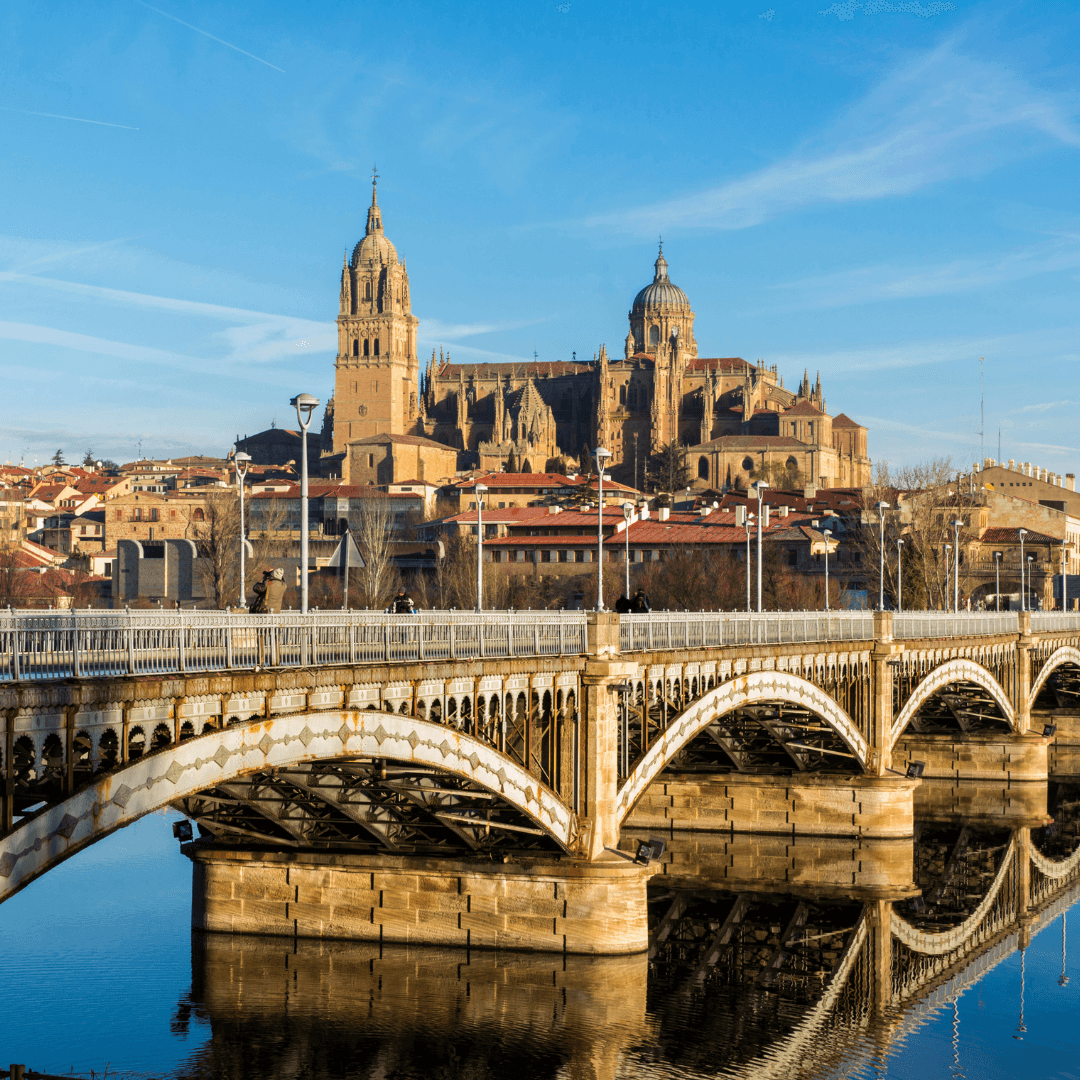 Plaza Mayor in Salamanca: Relax in one of Spain’s most beautiful squares, surrounded by historic buildings and lively cafes.